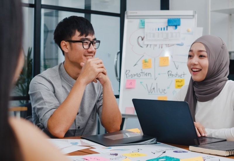 multiracial-group-young-creative-people-smart-casual-wear-discussing-business-brainstorming-meeting-ideas-mobile-application-software-design-project-modern-office